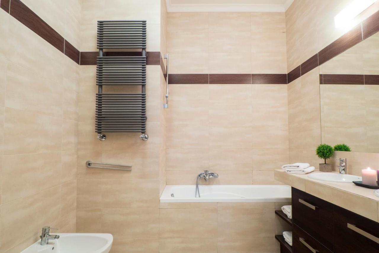 Majestic Residence -150M2 With Iconic Market Square View As Home Apartamenty R506 Βρότσλαβ Εξωτερικό φωτογραφία